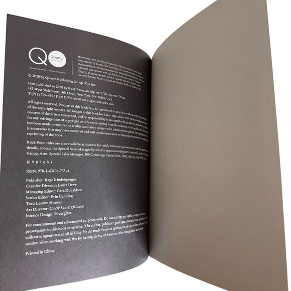 Spellcraft:‎ A Guided Journal For Casting Cleansing And Blessing by Hollyhock - Picture 8 of 8